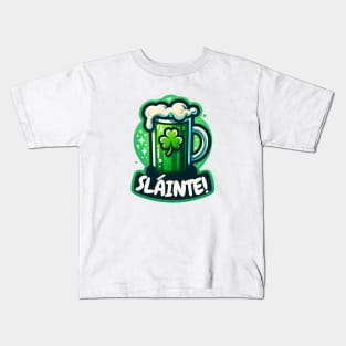 Sláinte! Green Beer Cheers - St. Paddy's Day Mug Kids T-Shirt